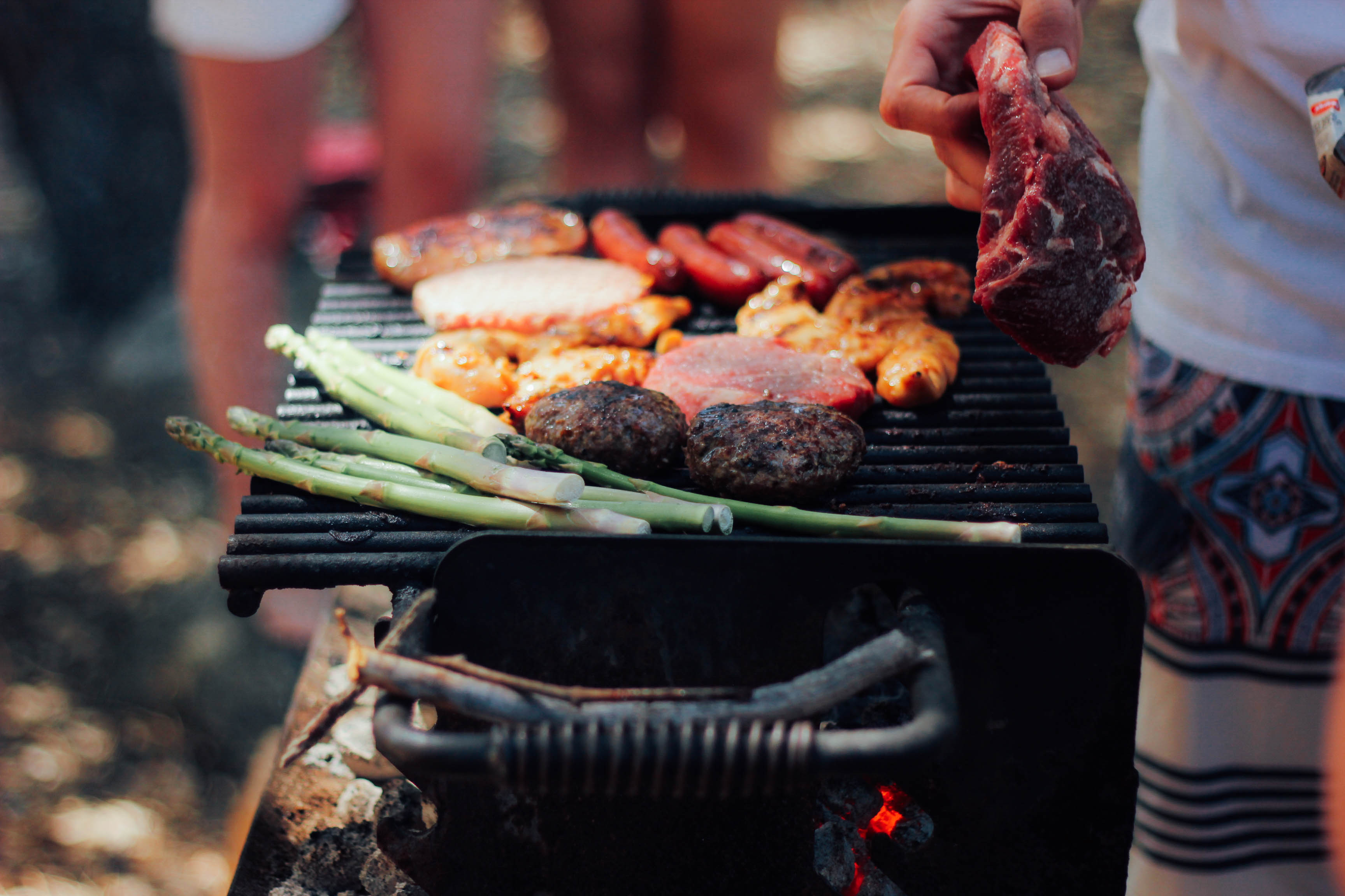 Do you love juicy beef burgers? (tasty recipes + timeless cooking tips!)