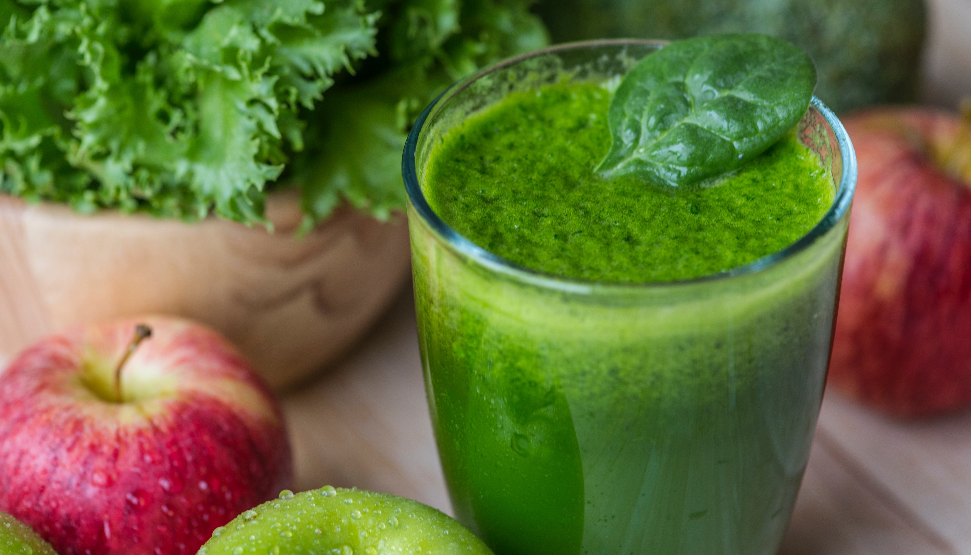 Juicing – pros and cons + recipe - Lorraine Matthews-Antosiewicz, MS, RD